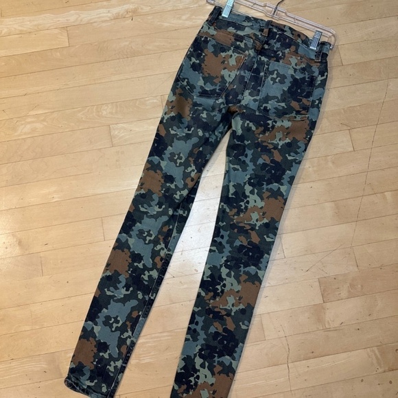 HUDSON Barbara Super Skinny hi rise camo print jeans, 25. CB 2157 - Picture 4 of 6